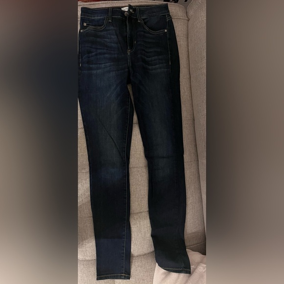 Guess jeans , size 27, new - Picture 4 of 5